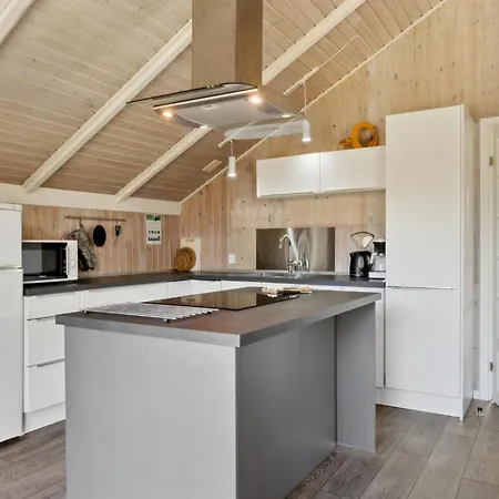 Three-bedroom In Sydals Дом отдыха *