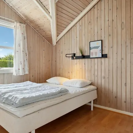 Three-bedroom In Sydals Semesterbostad *