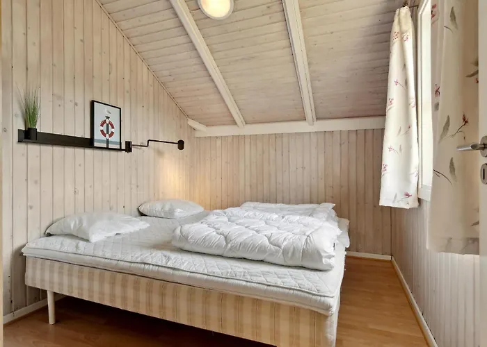 Vakantiehuis Three-bedroom In Sydals *